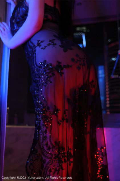 搭车遇狼惊魂记