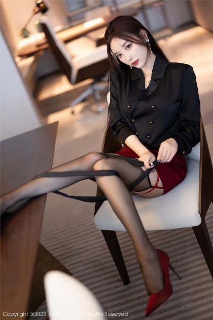 边摸边吃奶又黄激烈视频韩国