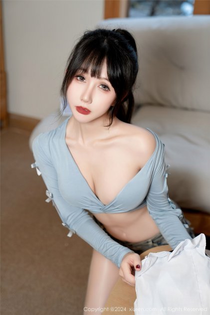 吃奶添下面大尺度视频