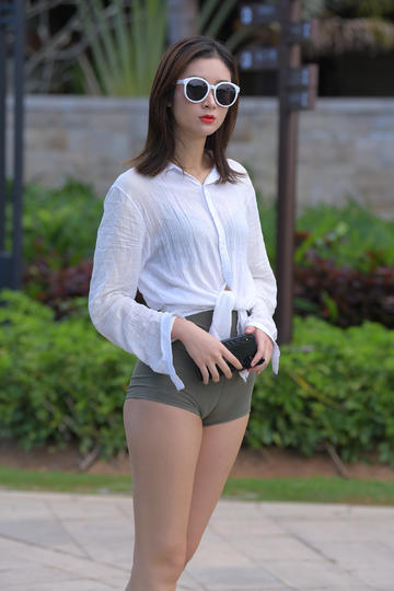 国产小嫩模无套中出色吧