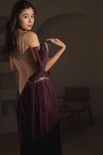 亚洲欧美性综合在线