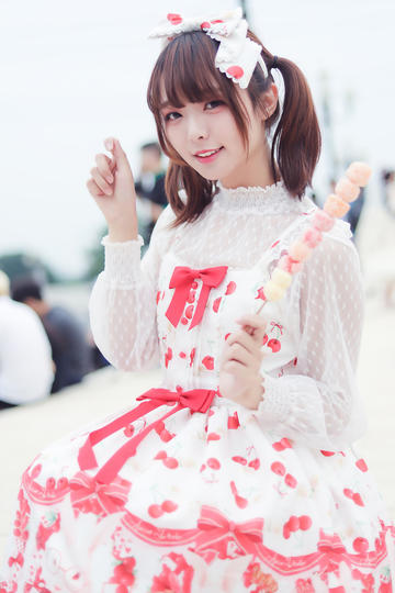 欧洲大胆裸体露阴部